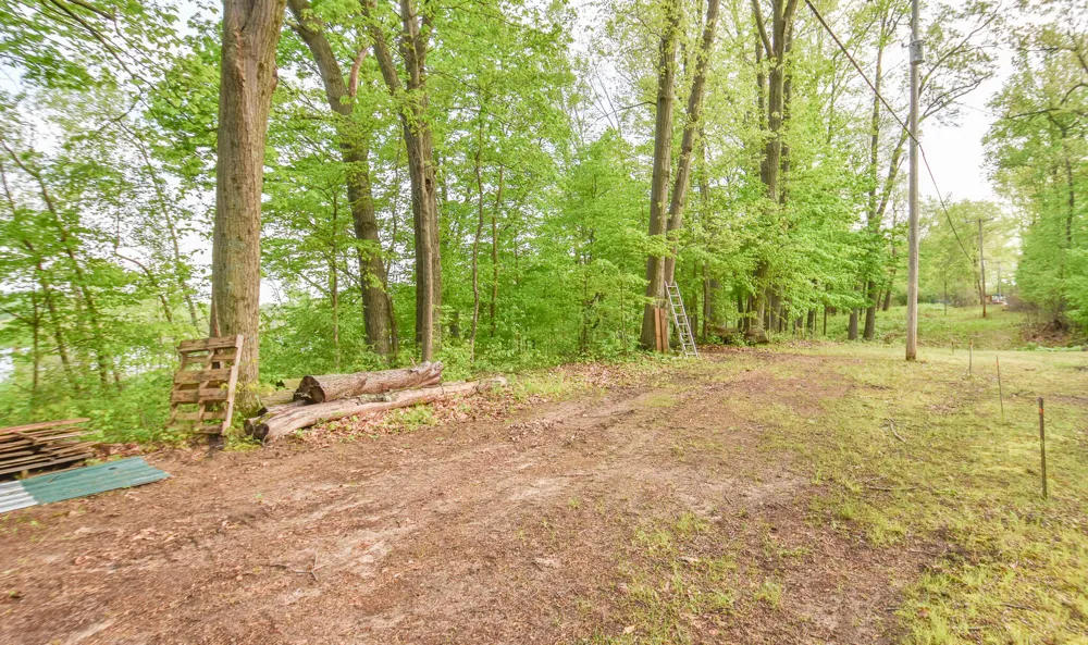 2480 Bluff Drive Reading, MI 49274