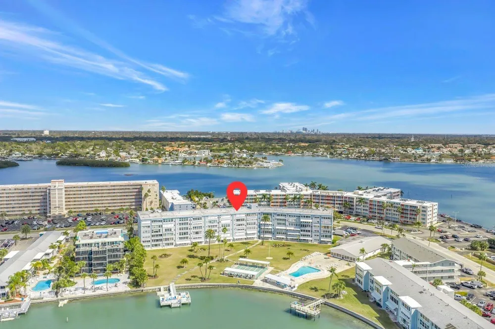 1868 SHORE DRIVE S #212 South Pasadena, FL 33707