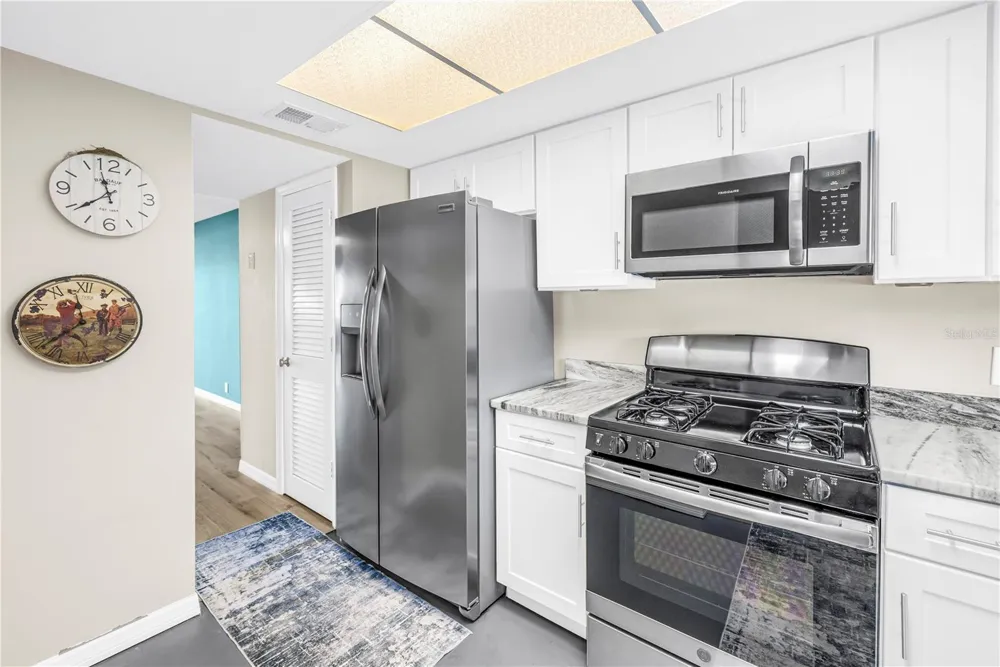 1868 SHORE DRIVE S #212 South Pasadena, FL 33707