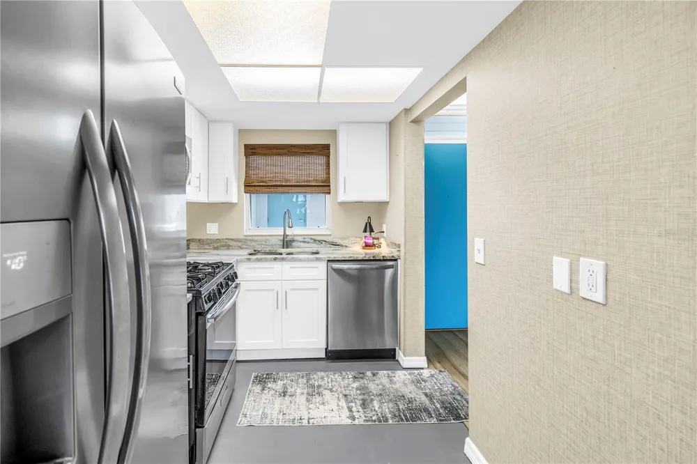 1868 SHORE DRIVE S #212 South Pasadena, FL 33707