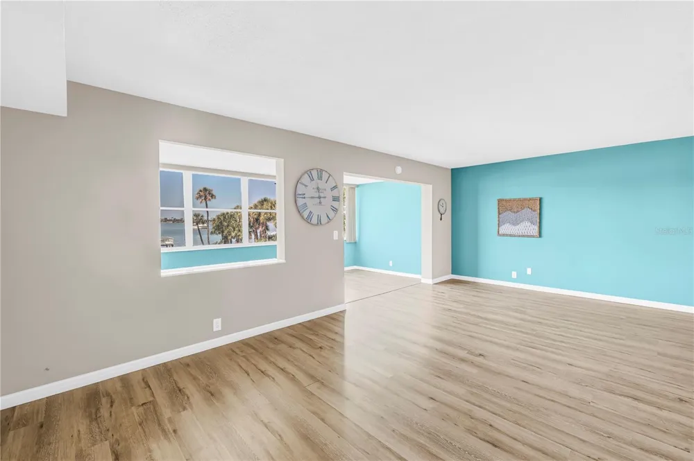 1868 SHORE DRIVE S #212 South Pasadena, FL 33707