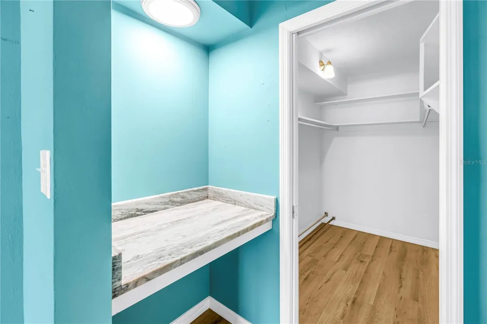 1868 SHORE DRIVE S #212 South Pasadena, FL 33707