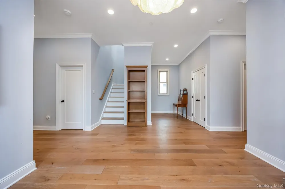 29 Bath Street Lido Beach, NY 11561