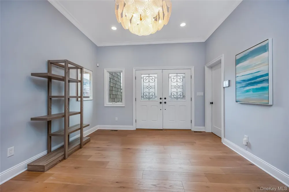 29 Bath Street Lido Beach, NY 11561