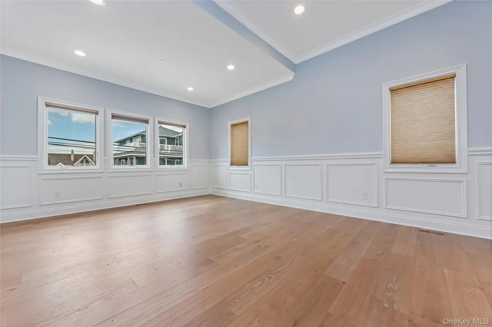 29 Bath Street Lido Beach, NY 11561