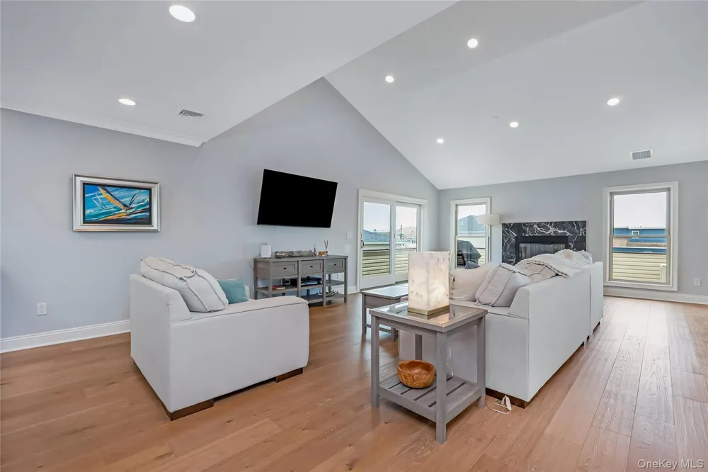 29 Bath Street Lido Beach, NY 11561