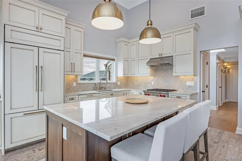 29 Bath Street Lido Beach, NY 11561
