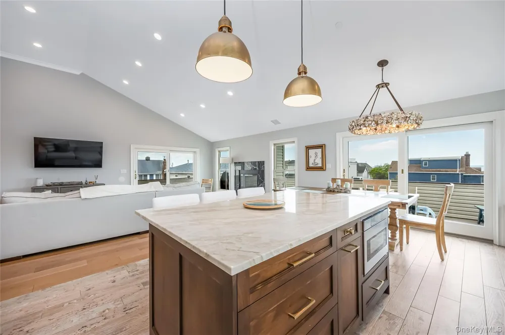 29 Bath Street Lido Beach, NY 11561