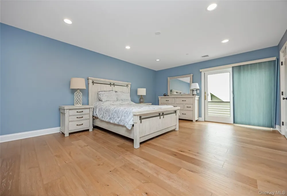 29 Bath Street Lido Beach, NY 11561