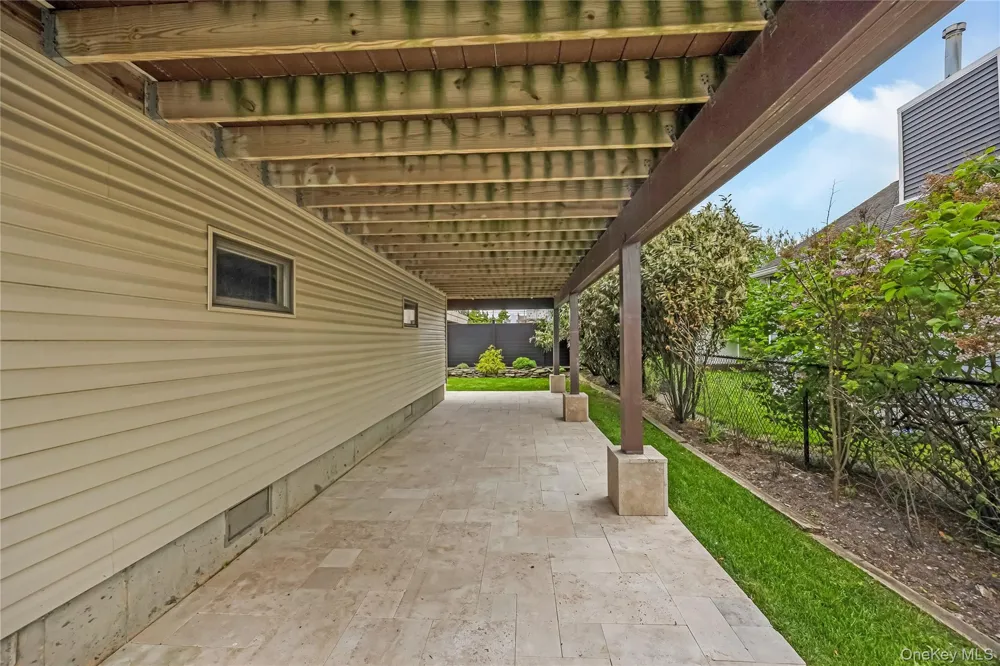 29 Bath Street Lido Beach, NY 11561