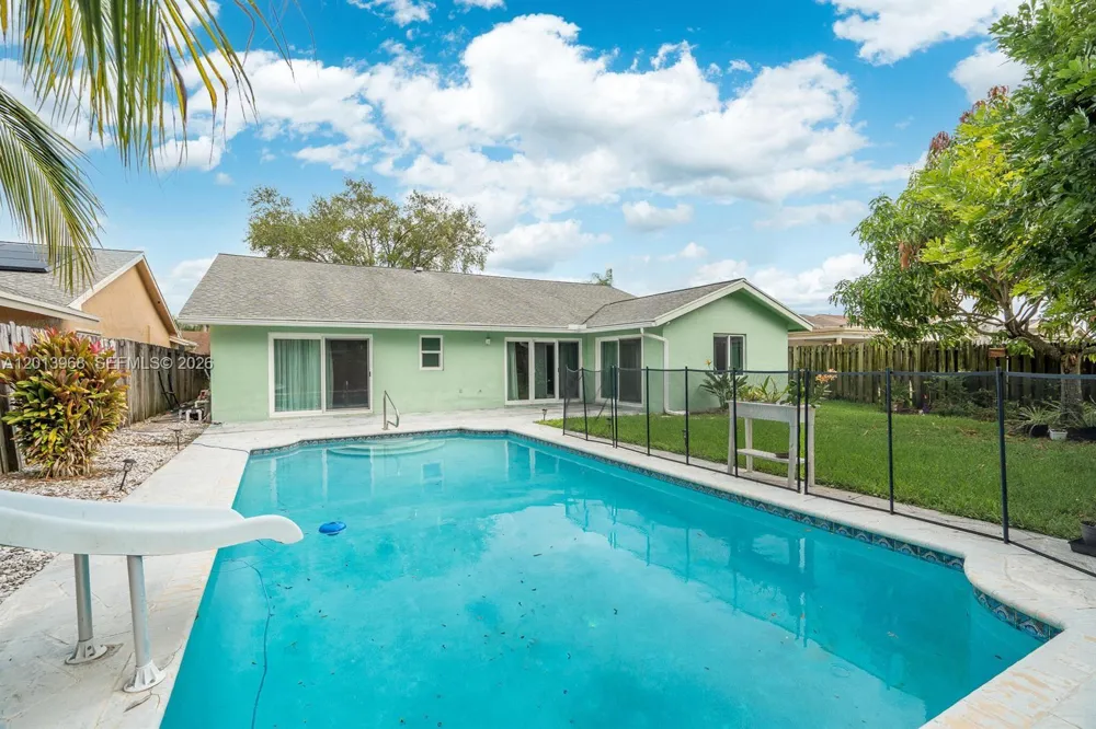 4125 NW 96th Ter #4125 Sunrise, FL 33351