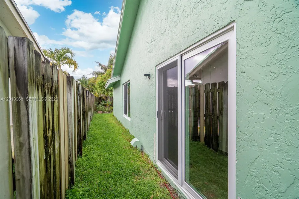 4125 NW 96th Ter #4125 Sunrise, FL 33351