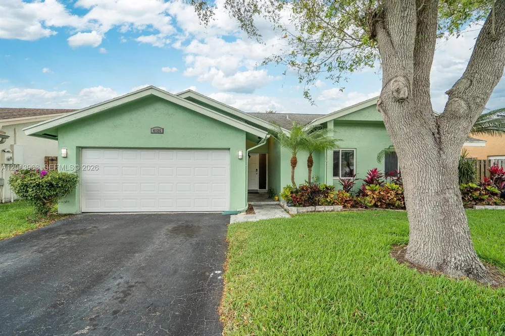4125 NW 96th Ter #4125 Sunrise, FL 33351