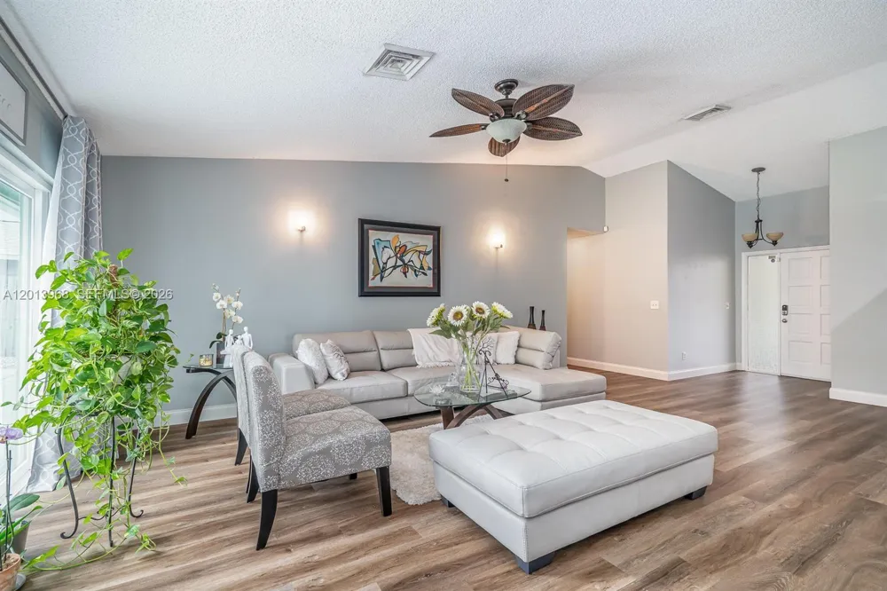 4125 NW 96th Ter #4125 Sunrise, FL 33351