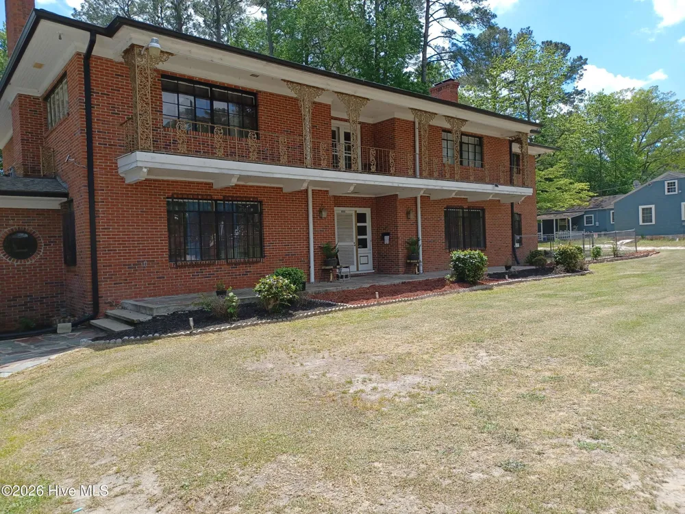 1001 W Main Street Williamston, NC 27892