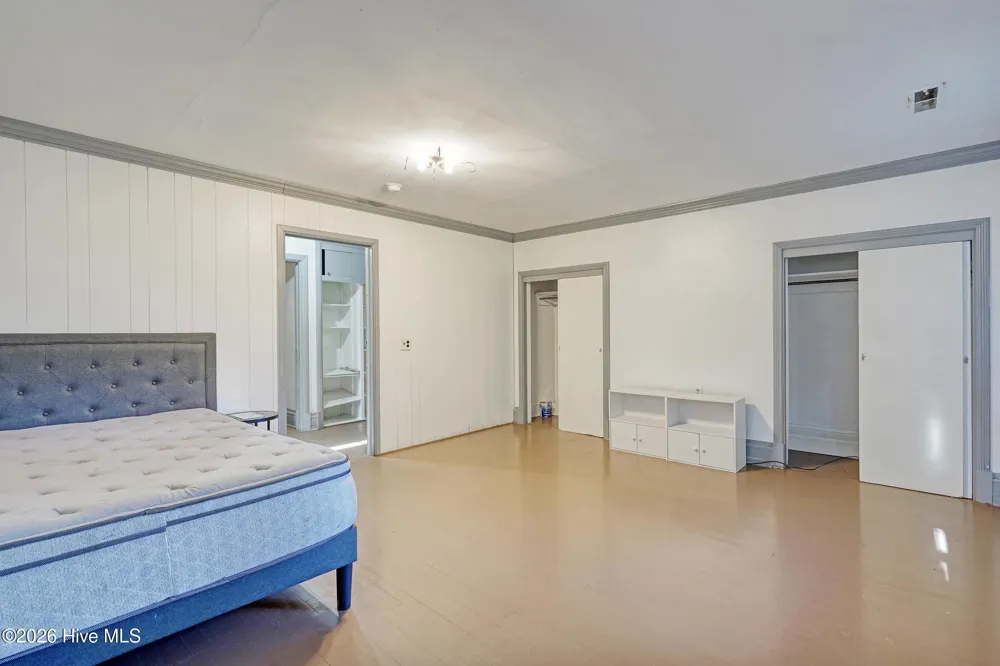 1001 W Main Street Williamston, NC 27892