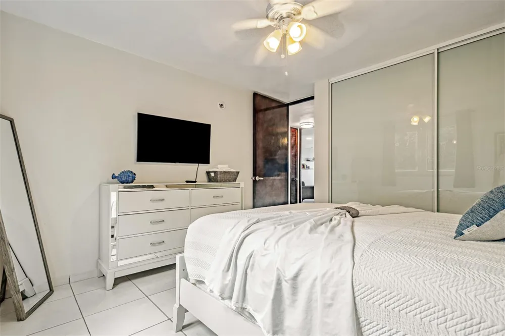 100 OCEAN PLAZA DRIVE #15 Luquillo, PR 00773