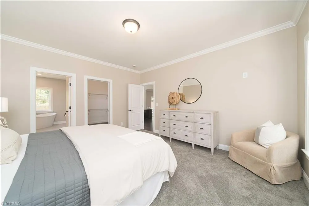 10265 NC Highway 150 Clemmons, NC 27012