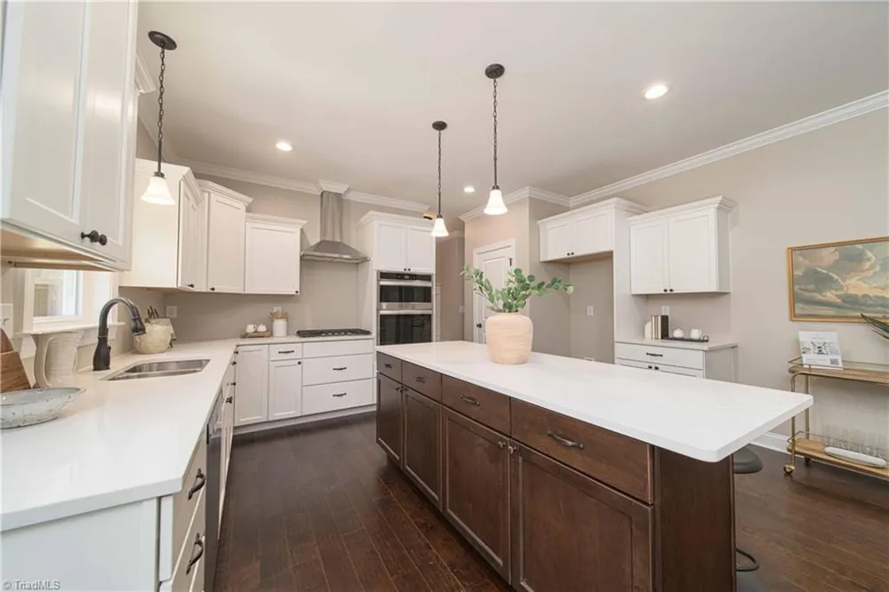 10265 NC Highway 150 Clemmons, NC 27012