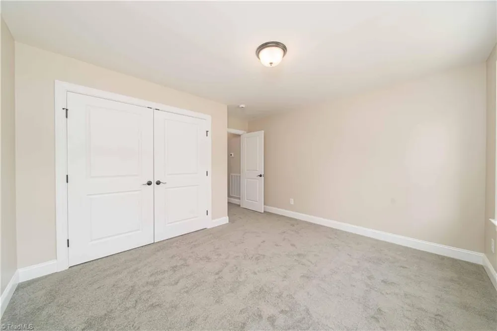 10265 NC Highway 150 Clemmons, NC 27012