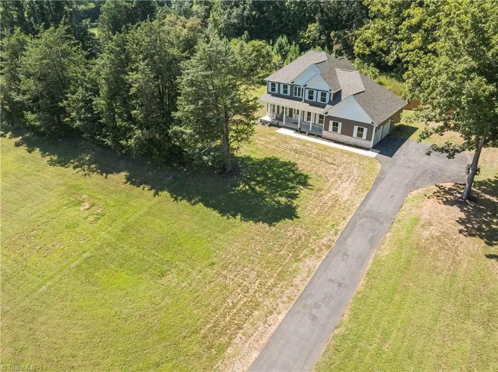 10265 NC Highway 150 Clemmons, NC 27012