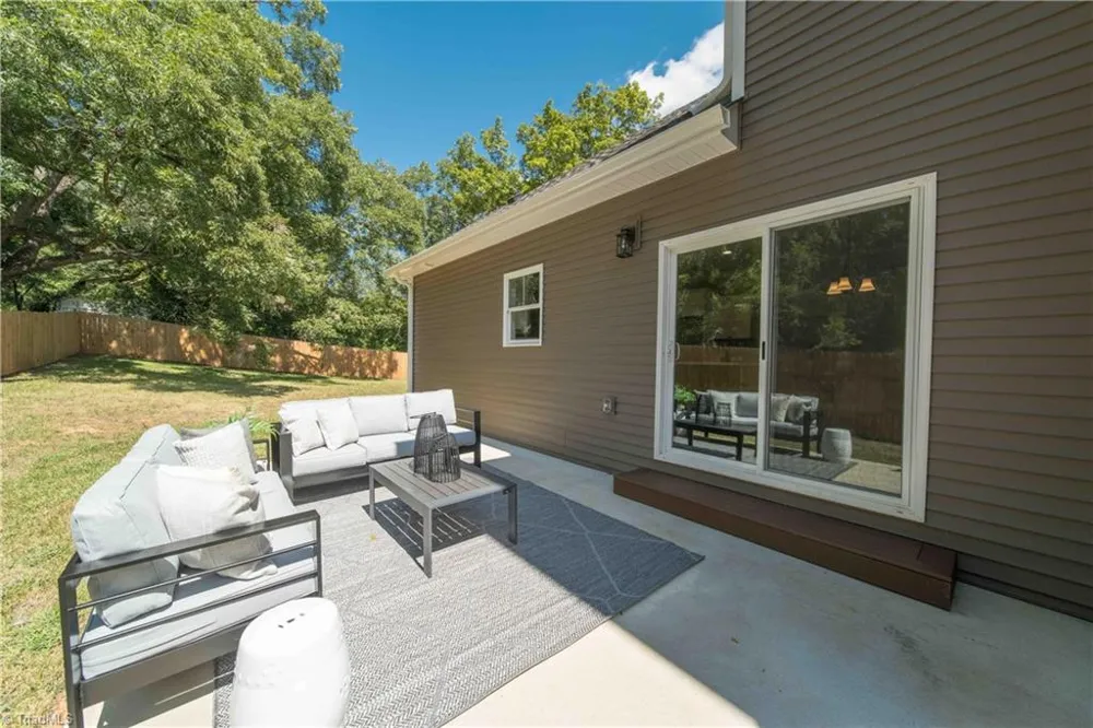 10265 NC Highway 150 Clemmons, NC 27012