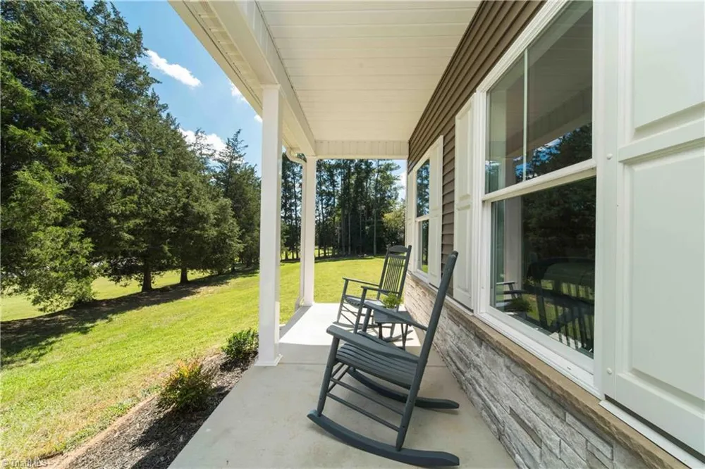10265 NC Highway 150 Clemmons, NC 27012