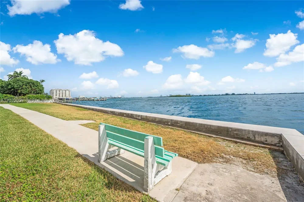 1700 NE 105th St #108 Miami Shores, FL 33138