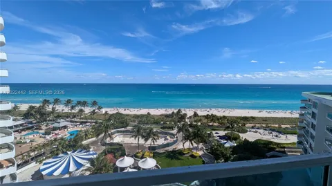5161 Collins Ave #1217