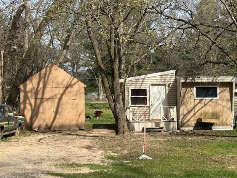 3430 S Chestnut Avenue Big Prairie Township, MI 49337