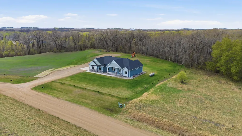 19561 11th Avenue S Hawley, MN 56549