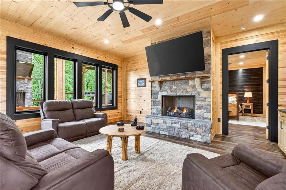 281 High Summit Drive Talking Rock, GA 30175
