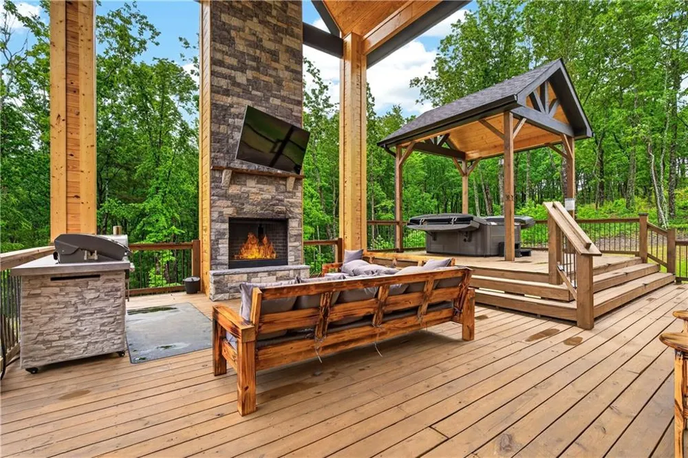 281 High Summit Drive Talking Rock, GA 30175