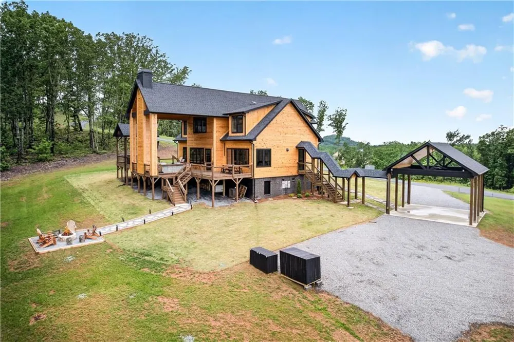 281 High Summit Drive Talking Rock, GA 30175