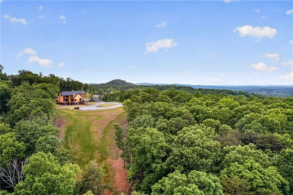 281 High Summit Drive Talking Rock, GA 30175