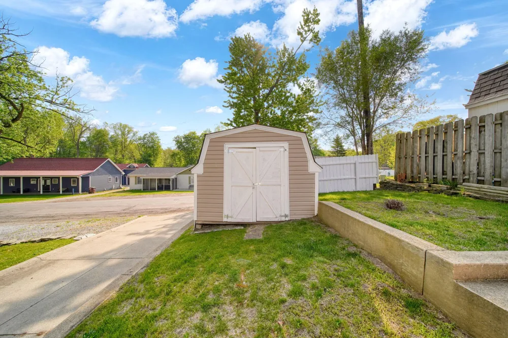 2948 Russell Court Columbia Township, MI 49234