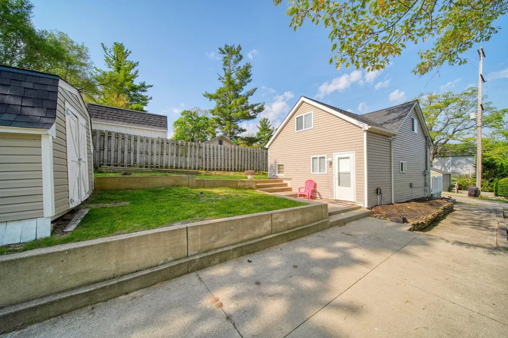 2948 Russell Court Columbia Township, MI 49234