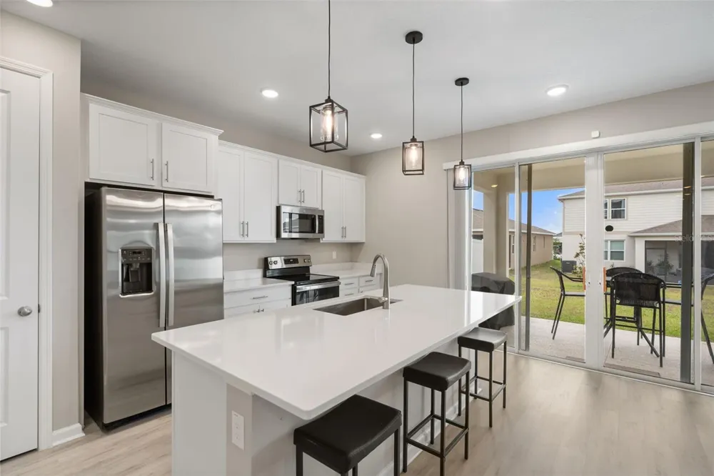 1542 SUGARBELLE CIRCLE Mascotte, FL 34753