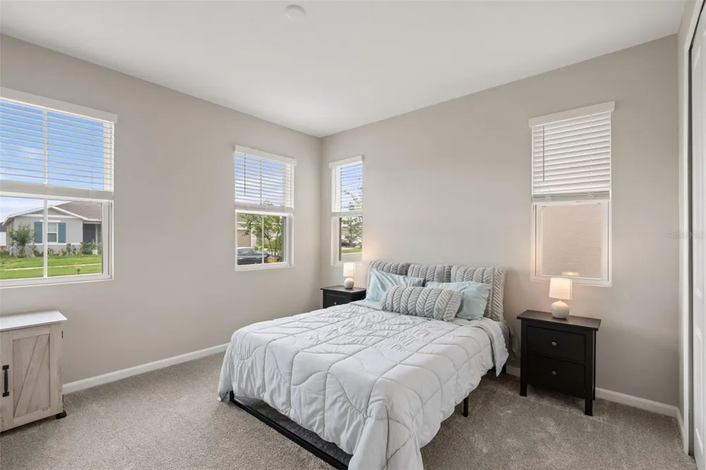 1542 SUGARBELLE CIRCLE Mascotte, FL 34753