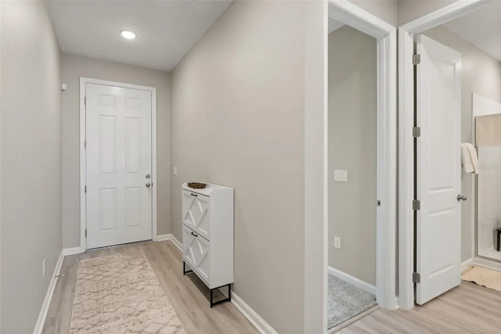 1542 SUGARBELLE CIRCLE Mascotte, FL 34753