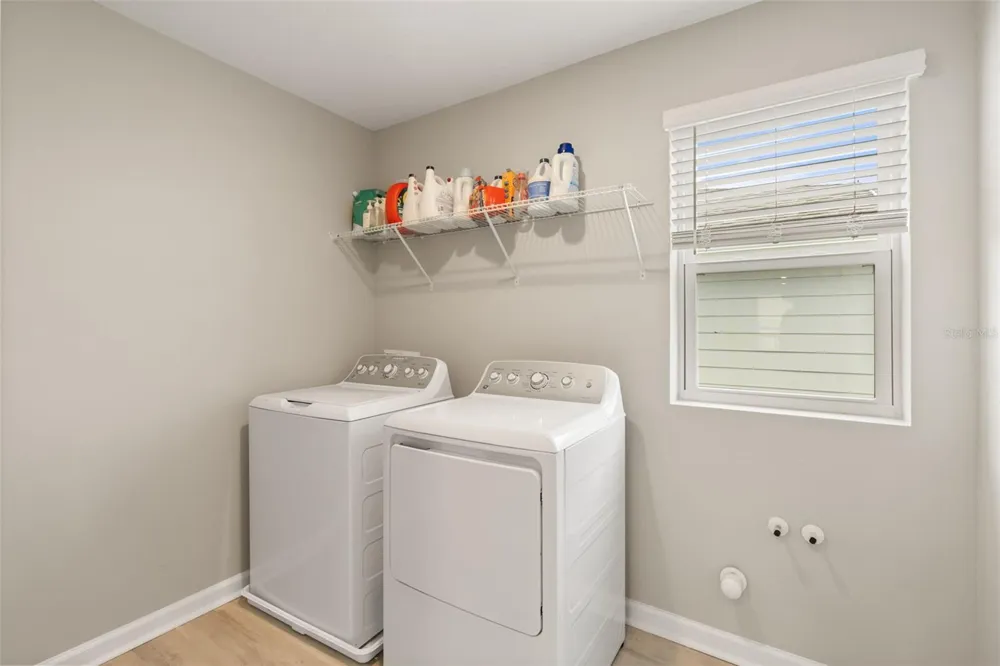1542 SUGARBELLE CIRCLE Mascotte, FL 34753