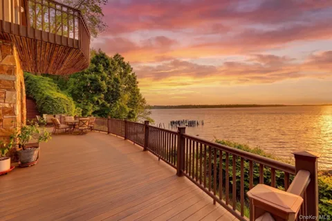 35 Sunview Drive