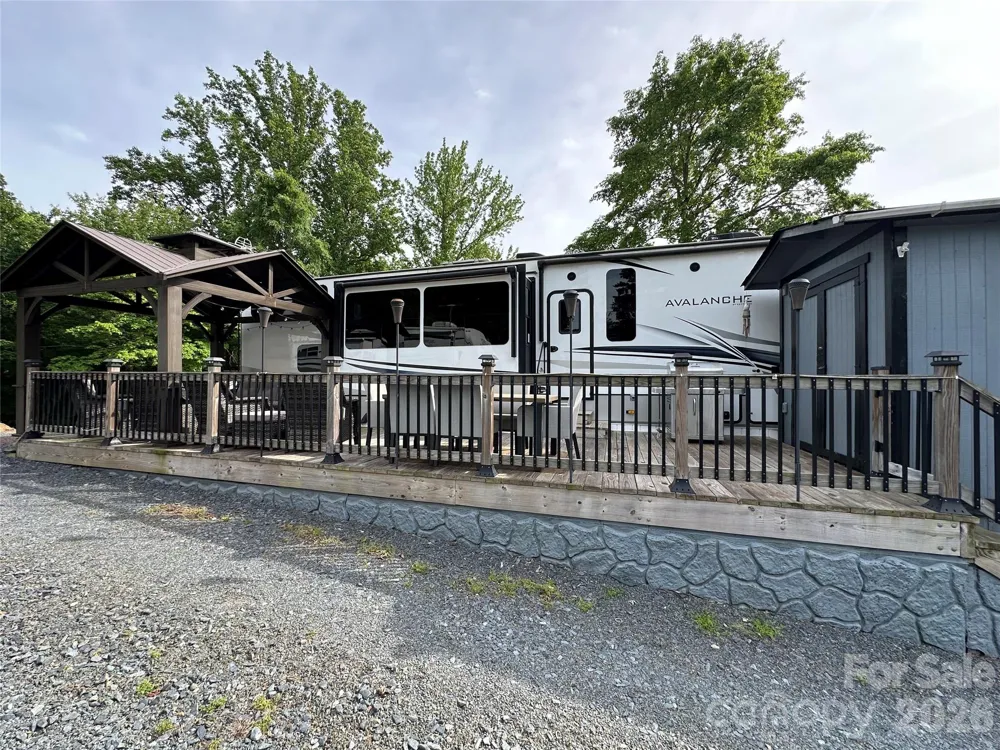 133 Marina Drive New London, NC 28127