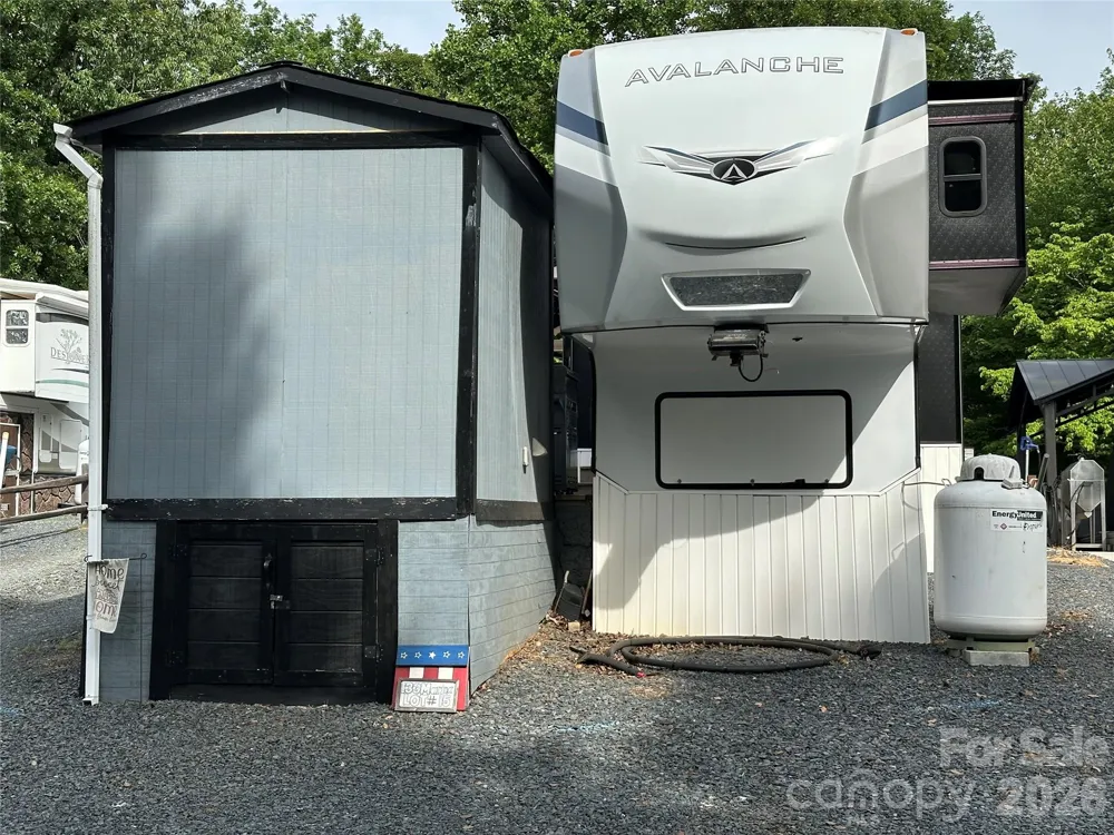 133 Marina Drive New London, NC 28127