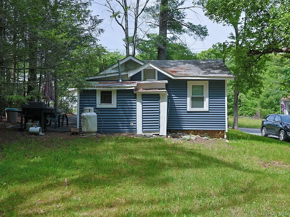 4 Spruce Street E Wurtsboro, NY 12790