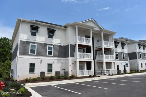752 Calvin Terrace #Studio