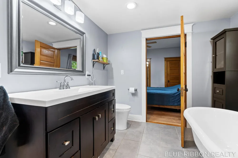 130 W Cherry Street Wayland City, MI 49348