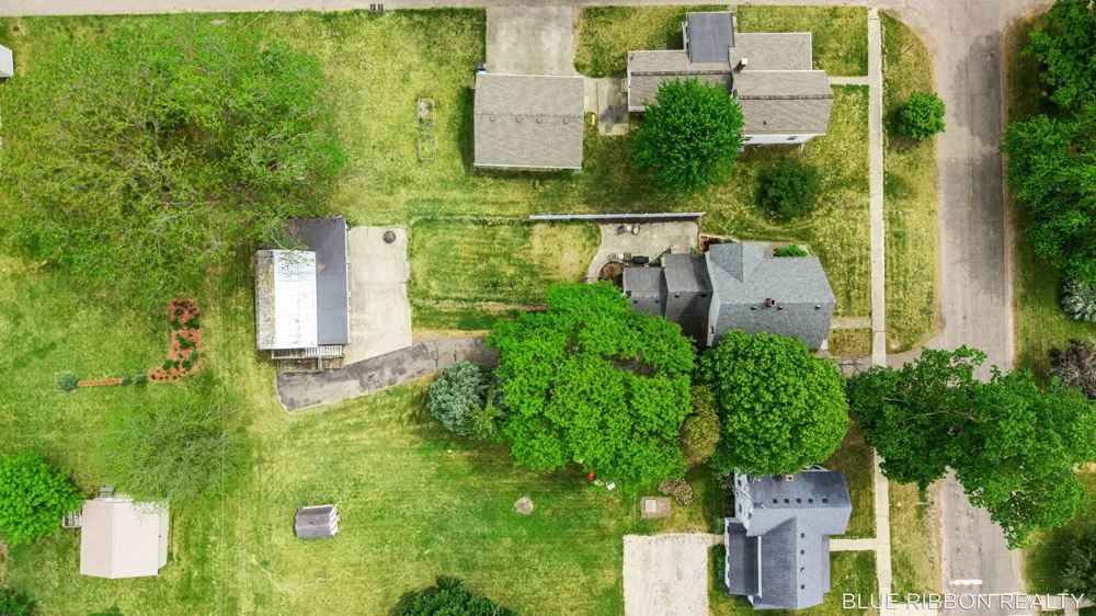 130 W Cherry Street Wayland City, MI 49348