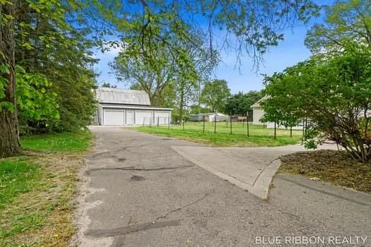 130 W Cherry Street Wayland City, MI 49348