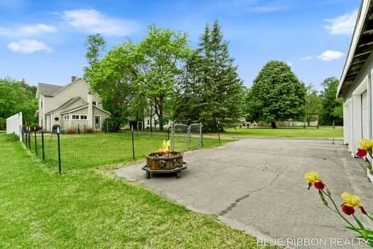 130 W Cherry Street Wayland City, MI 49348
